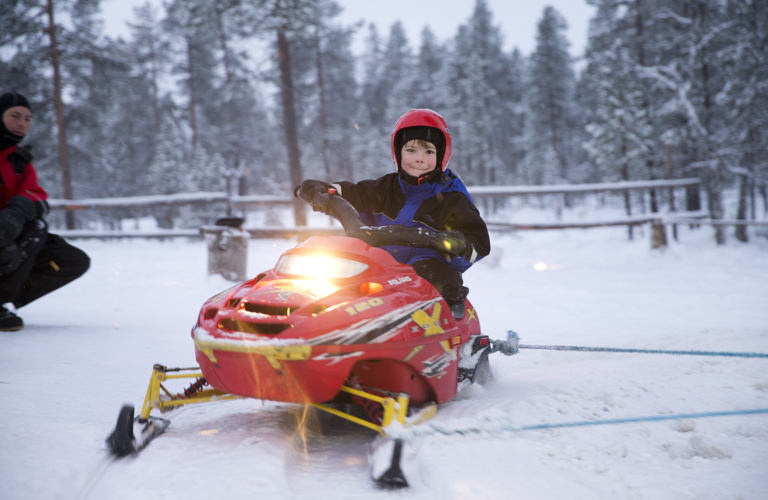 Keep the magic going with an extra day for adventure - the choice is yours. Sledding on the toboggan run, the thrill of husky sledding, cruising through the snow by snowmobile or hunting for the Northern Lights.