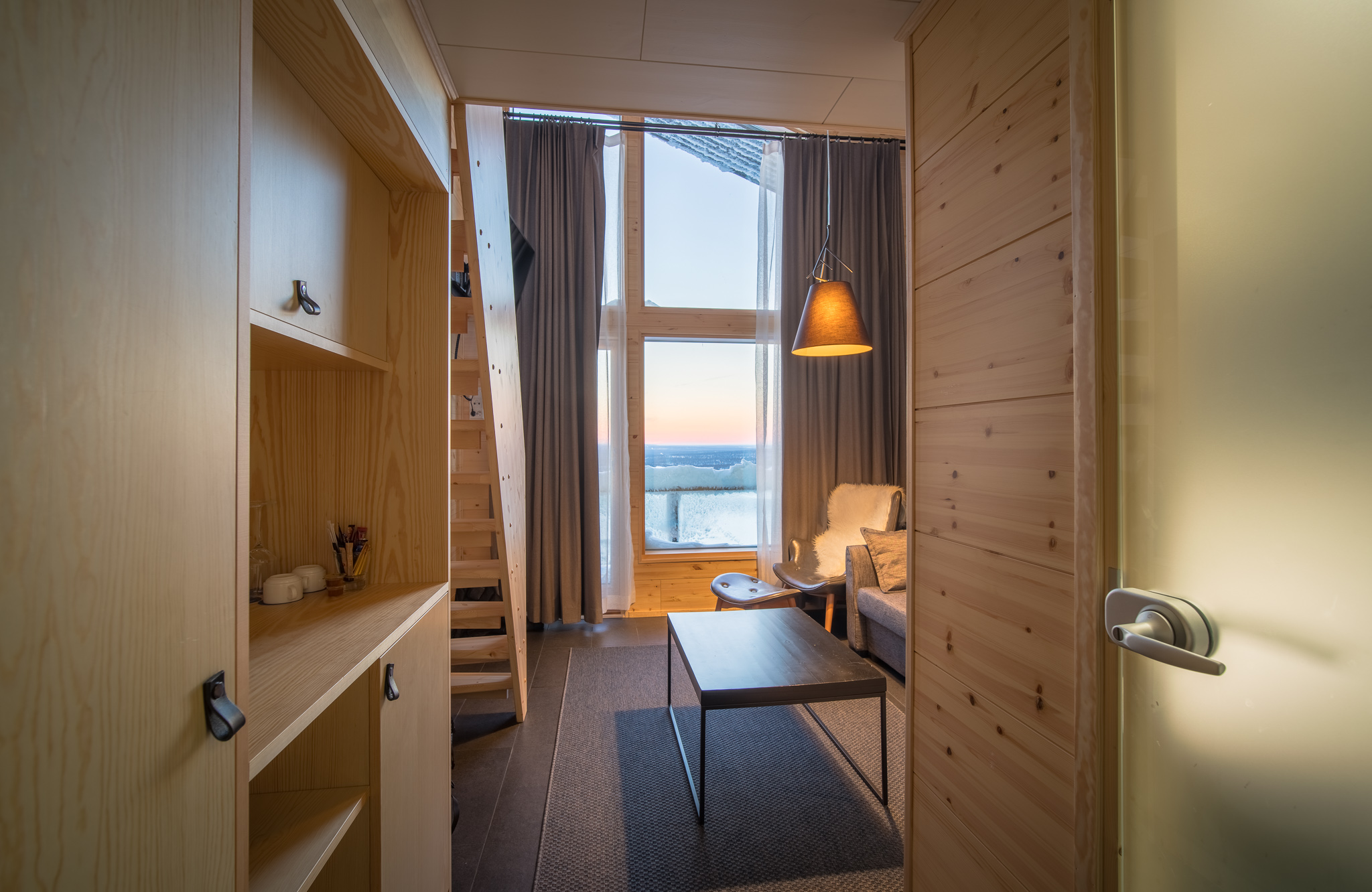 Star Arctic suite lounge
